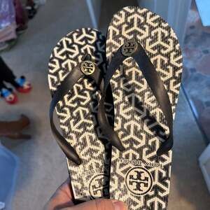 Tory Burch Monogram Geometric Flip Flop Thong Sandals